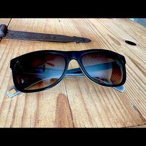 Boss Orange sunglasses